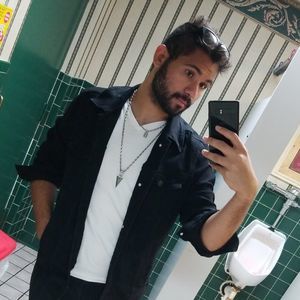 Meet your Posher, Johnnie